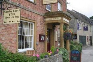 The Ilchester Arms Hotel Image