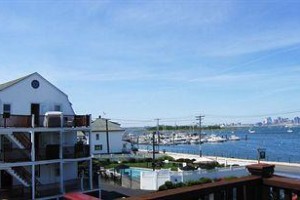 The Inn At Crystal Cove Image