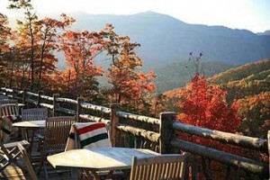 The Lodge at Buckberry Creek voted 3rd best hotel in Gatlinburg