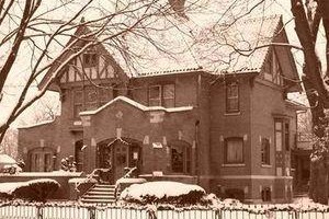 The Mansion Bed & Breakfast West Dundee Image