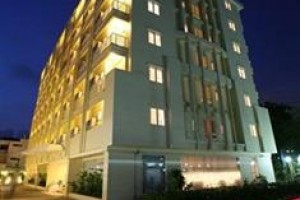 The Monmanee Hotel Samut Prakan Image