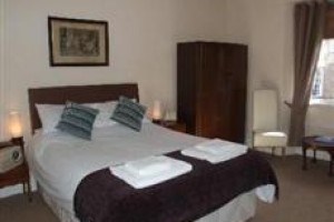The Old Court Hotel Witney Image