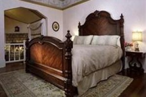 The Pink Mansion Image