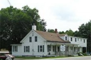 Riverside Inn Image