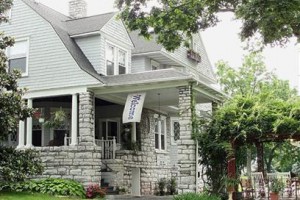 The Stonewall Jackson Inn Bed and Breakfast Image