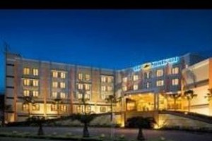 The Sun Hotel Sidoarjo Image