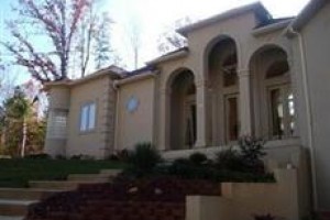 The Villa at Waters Edge Image