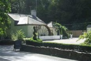 The Waterwheel Inn Image