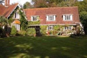 The West Lodge Romsey voted 9th best hotel in Romsey