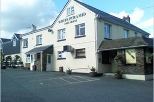 The White Pyramid Inn St Austell Image