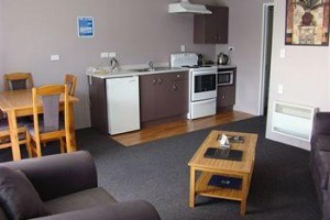 Tower Lodge Motel Image