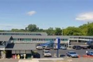 Towne House Motor Inn Image