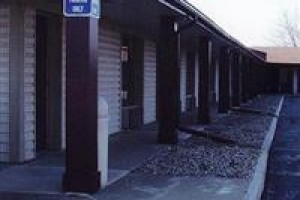 Travel Inn Perrysburg Image