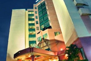 Travellers Hotel Jakarta Image