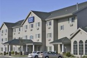 Travelodge and Suites Fargo Moorhead voted 2nd best hotel in Moorhead