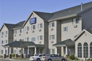 Travelodge and Suites Fargo Moorhead Image