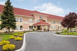 Travelodge Batavia voted 5th best hotel in Batavia