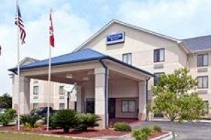 Travelodge Suites Savannah Pooler voted 5th best hotel in Pooler