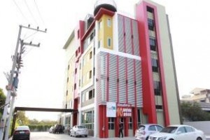 Trendy Hotel Nakhon Pathom Image