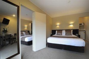 Tudor Court Motor Lodge Auckland Image