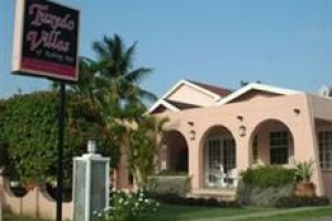 Tuxedo Villas Image