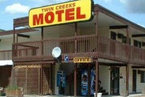 Twin Creeks Motel voted  best hotel in Lumby