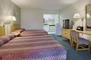 University Inn & Suites Brownsville (Texas) Image