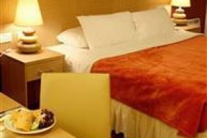 Valley Suites Killarney Image