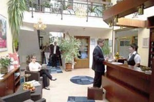 Hotel-Restaurant Vier Linden voted 5th best hotel in Stade