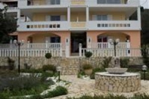 Villa Dolphins Poros Image