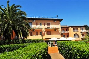 Villa Giardini Apartments Giardini Naxos Image