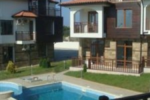 Villa Karen Private Apartments Sozopol Image