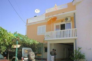 Villa Park Brodarica Image