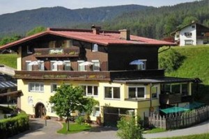 Waldhof Appartements am Tennisplatz Ehrwald Image
