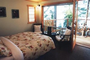 West Coast Wilderness Lodge voted  best hotel in Egmont