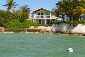 Wheel House Upstairs by Living Easy Abaco voted 6th best hotel in Marsh Harbour