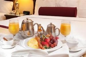 White Mountain Hotel and Resort Image