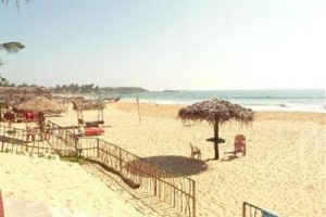 White Pearl Beach Image
