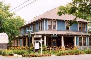 Wildflower Bed and Breakfast-On the Square Image