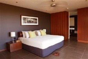 Wildman Wilderness Lodge voted 3rd best hotel in Jabiru