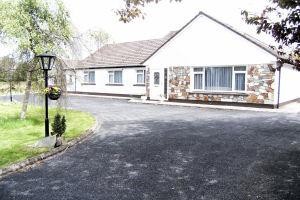Wuthering Heights Bed & Breakfast Killarney Image