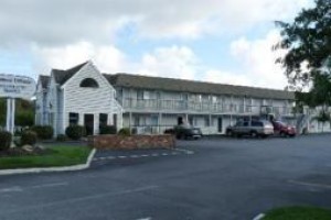 Yankee Village Motel West Yarmouth Image