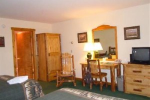 Yellowstone Basin Inn Image