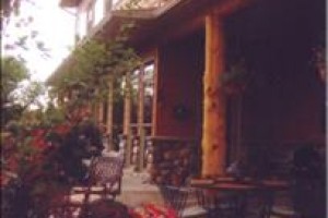 Yellowstone River Lodge Image
