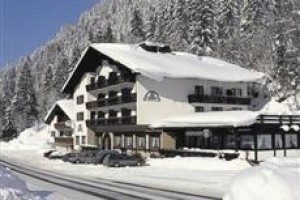 Zerres Hotel Partenen voted  best hotel in Partenen