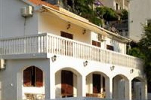 Zoran Apartments voted 5th best hotel in Sveti Stefan