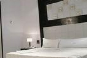 Zouk Motel Image